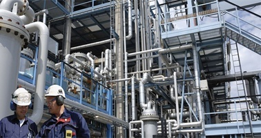 Start-Up & Commissioning Start-Up & Commissioning